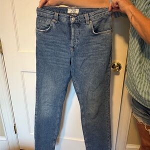 We the free curvy leg Jean size 28 free people